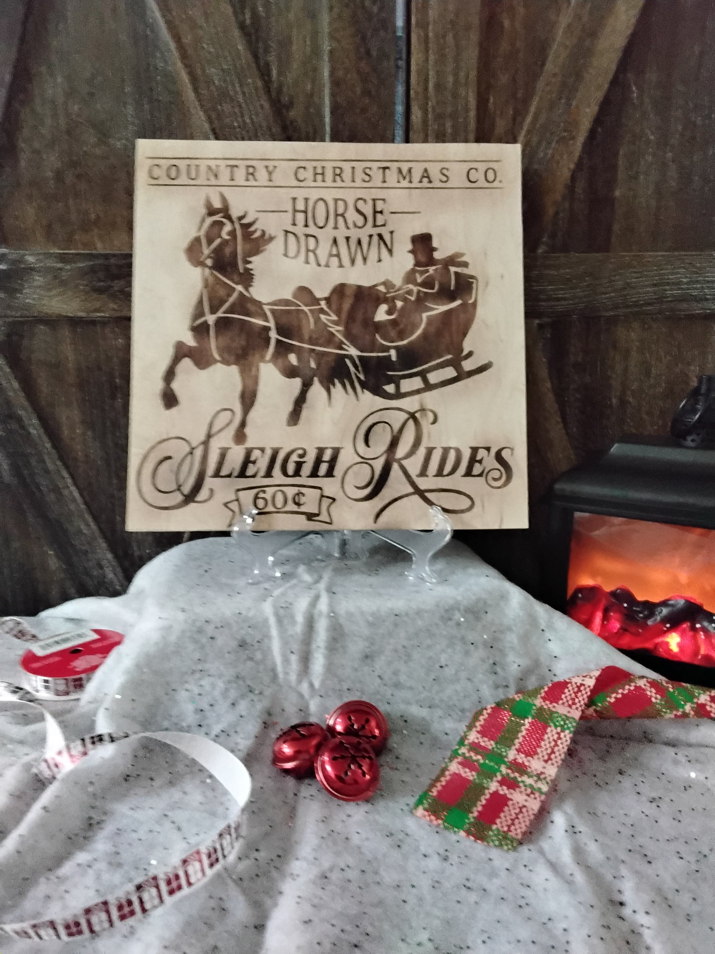 Old fashioned Christmas sleigh ride sign